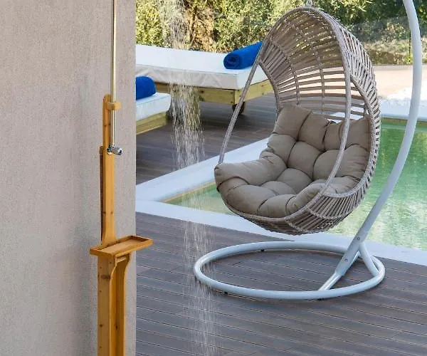 Anatoli Willa Nikiana