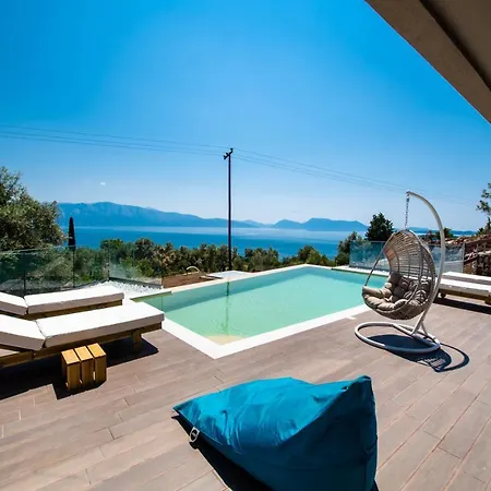 Anatoli نِكيانا