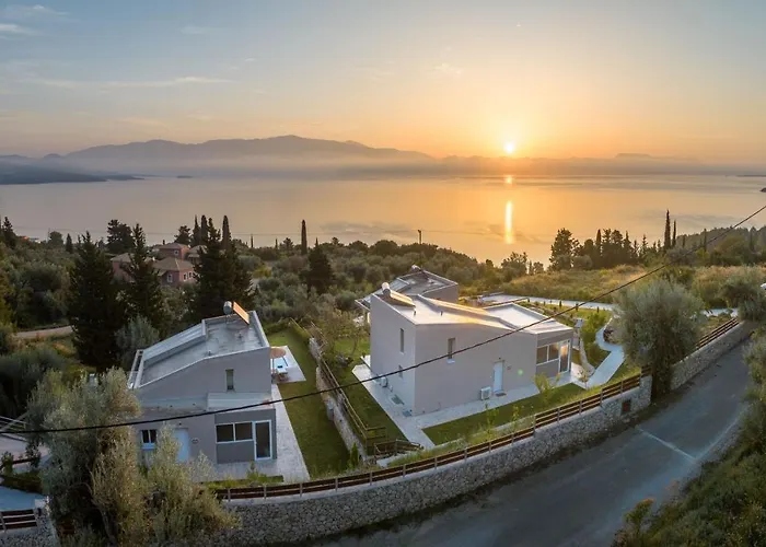 Anatoli Villa *